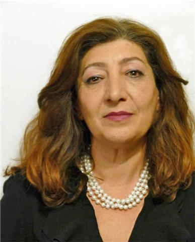 Laureata in Scienze politiche impartisce lezioni di Diritto per le scuole superiori