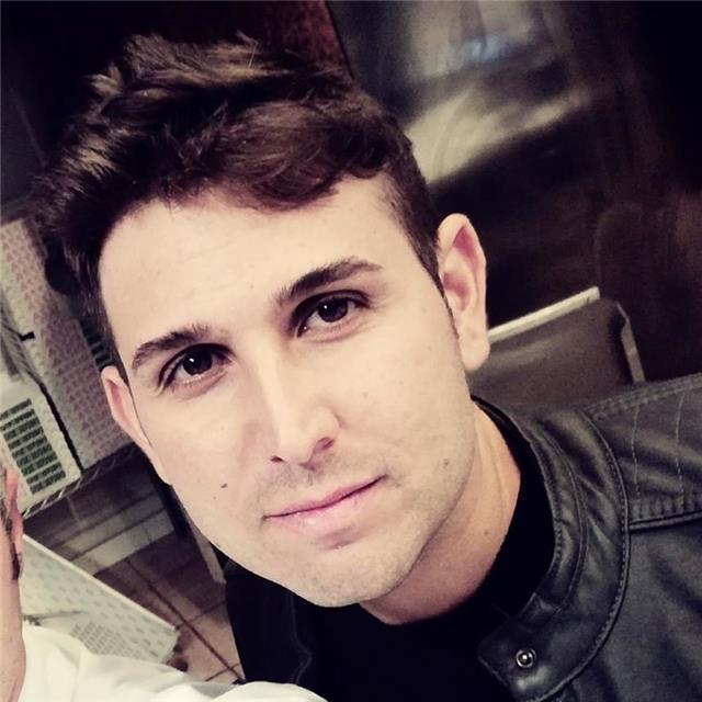 Chico Italiano en Valencia imparte clase de italiano y español para extranjeros