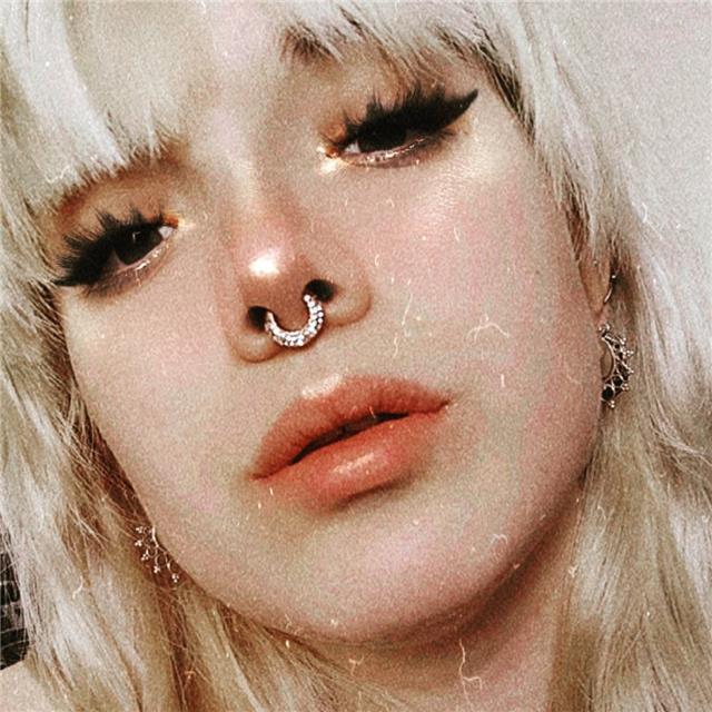 Estudiante de máster de guión da clases de literatura castellana, redacción, etc