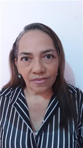Profesora de Primaria, imparte clases a niños de todas las edades