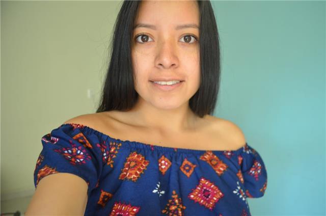Profesora de Matemáticas con 3 años de experiencia impartiendo clases de matemáticas básicas a alumnos de primaria hasta preparatoria de modo online