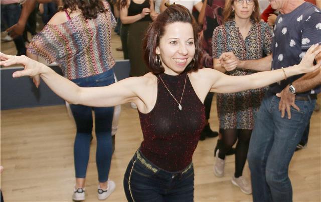 COURS PARTICULIER DANSE TOULOUSE - Salsa, danse africaine, forme et bien-être