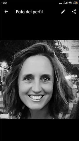 Profesora de dibujo tecnico en málaga a alumnos de bachiller y estudiantes de arquitectura y arquitectura técnica