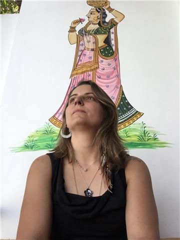Profesora de Canto Moderno con mas de 8 años de experiencia impartiendo clases, en España y en Londres. Estudios y titulacion academica en Londres y España