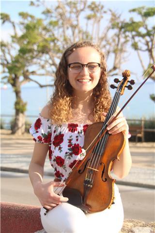 Profesora de repaso y apoyo escolar y profesora de violín