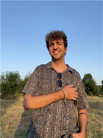 Estudiante de empresariales que ofrece clases de repaso de todas las asignaturas para niños de primaria o primero y segundo de la eso