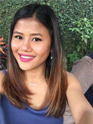 Salve, mi chiamo maureen di origine filippine. abito in italia da 10 anni. parlo benissimo la lingua italiana e l’inglese (madre lingua)