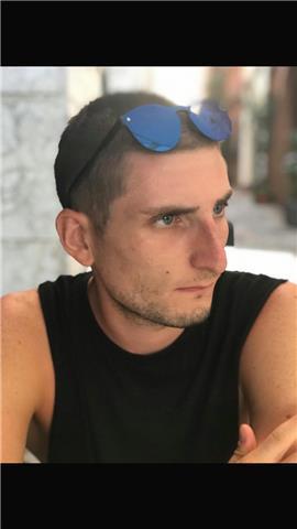 Studente con ottimo inglese per scuole elementari e medie