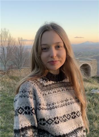 Studentessa offre ripetizioni ed aiuto con la lingua inglese per bambini e ragazzi in età scolare