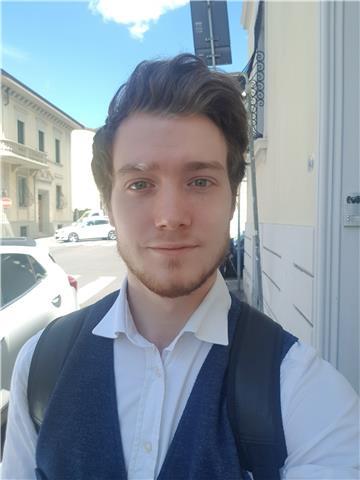Studente di Economia, finanza e marketing impartisce lezioni di matematica