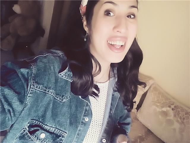 Ciao, sono zara se hai voglia di conoscere e imparare con un metodo di studio dinamico e solare le seguenti marinerie: storia, storia dell’arte, letteratura, francese 
non esitare a scrivermi