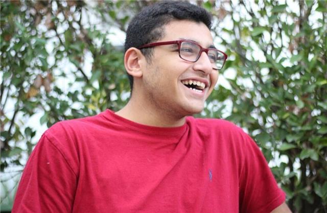 Piacere Andreas, ragazzo di 21 anni che offre ripetizioni a ragazzi di elementari e medie. Non solo italiano ma anche Storia