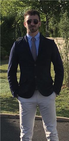 Professeur de sport, j’enseigne au plus petits dans mon club j’adore enseigner