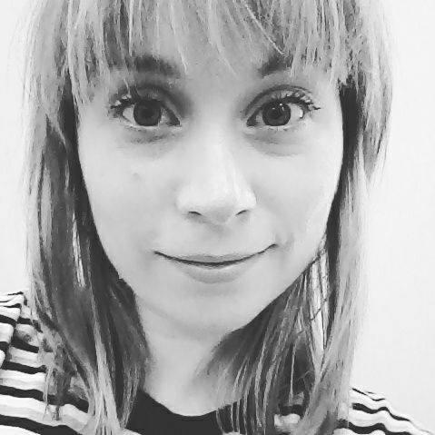 Profe nativa, especializada en preparación de exámenes de cambridge, inglés académico, inglés general, clases de conversación y aprendizaje en línea