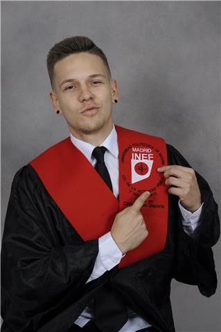 Graduado en cafyd, profesional y meticuloso, ofrece entrenamientos personales para todas las personas sin importar su edad ni su condición física. si quieres mejorar contacta conmigo