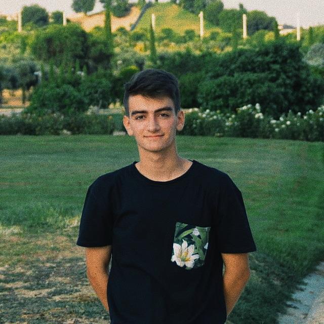 Doy clases particulares de inglés (cualquier nivel) y matemáticas hasta 2° bachillerato