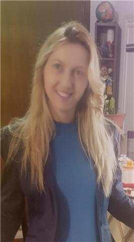Mi chiamo carina si hay bisogno di ayuto o traduzzioni parlo perfettamente el spagnolo