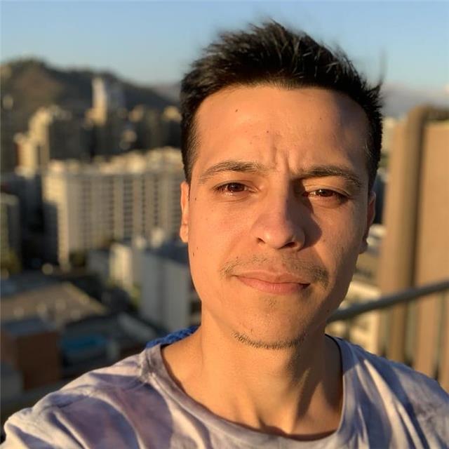 Ingeniero civil con experiencia en docencia a nivel de enseñanza media como superior