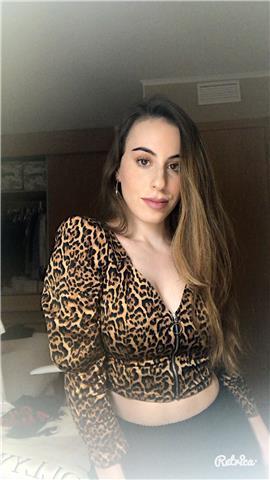 Doy clases a alumnos de primaria y secundaria de lengua castellana y literatura, ciencias sociales y matemáticas