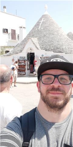 Ingegnere delle telecomunicazioni offre lezioni private di matematica, fisica, geometria, algebra ed inglese per studenti di medie e superiori