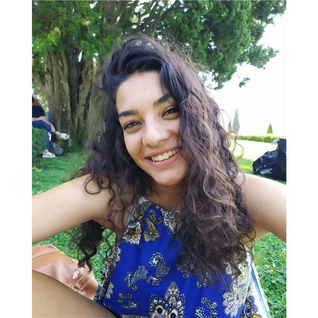 Graduada en español: lengua y literatura