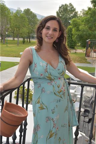 Profesora con experiencia en primaria y e.s.o con disponibilidad para acudir al domicilio