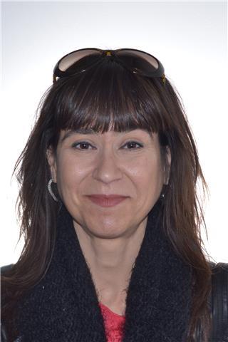 Licenciada en derecho, enamorada de la pedagogía infantil y didáctica, apasionada de todo lo que tenga que ver con la infancia, se ofrece para clases de primer ciclo de primaria