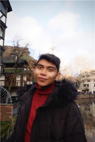 Auxiliar de inglés con 3 años de experiencia buscando dar clases para el verano (presencial o online)