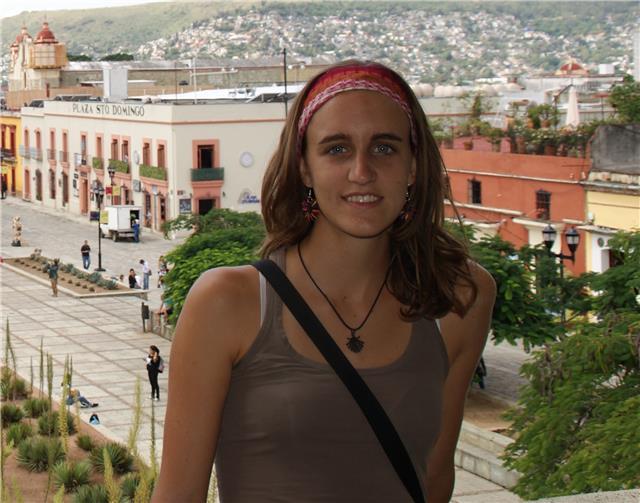 Graduada en biomedicina y estudiante de doctorado, imparto clases de biología en secundaria y bachillerato