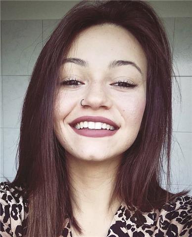 Ciao sono giorgia ho 19 anni e sono una studentessa universitaria al primo anno. sono diplomata al liceo scientifico. posso dare ripetizioni di matematica e altre materie a ragazzi/e delle medie fino alla 1* e 2* superiore