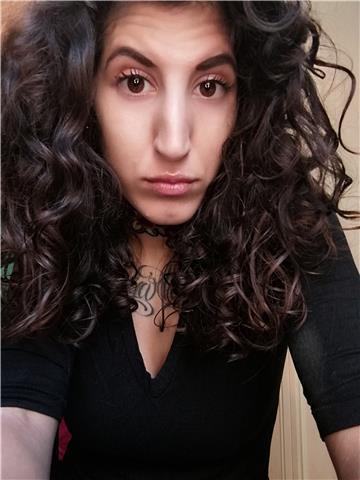 Laureata in psicologia offre doposcuola, per elementari medie e superiori.
Posso dare ripetizioni sia su quello che concerne la mia formazione universitaria, sia in storia /italiano/ arte, in quanto ero molto brava e non avrei diffolcoltà ad aiutare, chi 