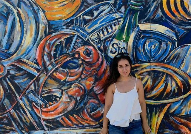 Médica opositora al mir, ofrece clases de biología (y variantes) a alumnos de primaria, secundaria y bachillerato