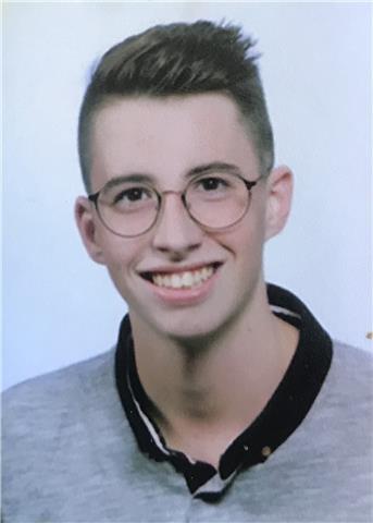 Soy estudiante que va a trabajar como educador infantil y estudiar magisterio, me encantan las matemáticas pero debido a que estoy estudiando un ciclo medio solo he podido estudiar hasta 4to de la eso