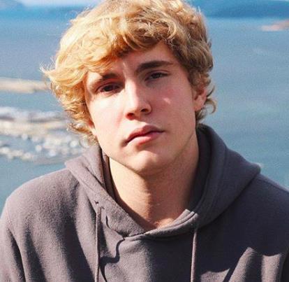 Clases de apoyo para diversas asignaturas en bachillerato, tanto online como presencial