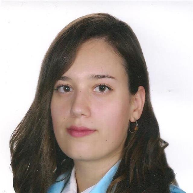 Ofrezco clases particulares de inglés, así como otras asignaturas (latín, griego, lengua castellana y literatura, francés, literatura universal) para estudiantes de eso y bachillerato en salobreña