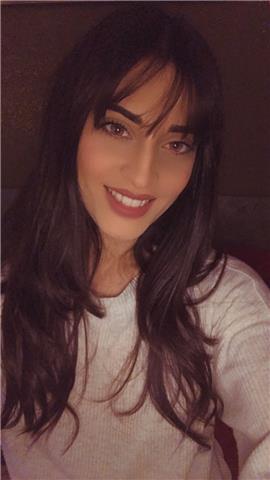 Laureata in filosofia, offre lezioni private di italiano, filosofia e storia sia in smart working che in presenza su firenze