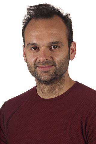 Profesor en activo imparte clases particulares. preferiblemente en zaratán