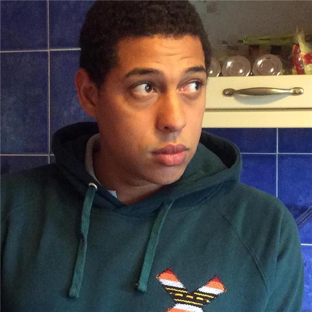 Profesor de francés serio y aplicado. estudié en un colegio francés en madrid