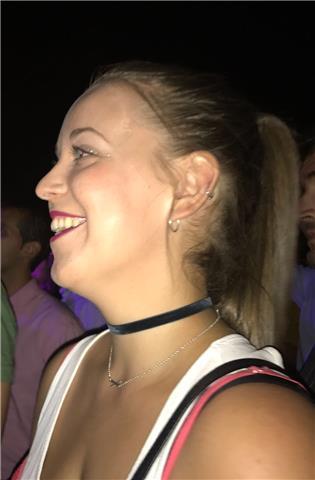 Profesora de inglés imparte clases de inglés a niñ@s de todas las edades y cursos