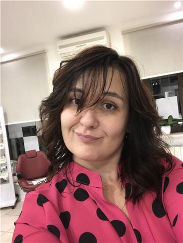 Laureata in lingue e letterature straniere offre lezioni private di lingua inglese e francese