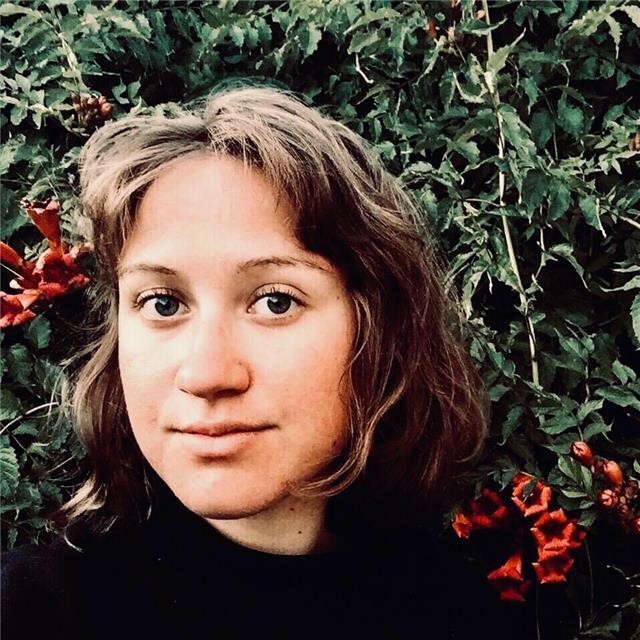 Française native offre des cours particuliers en ligne