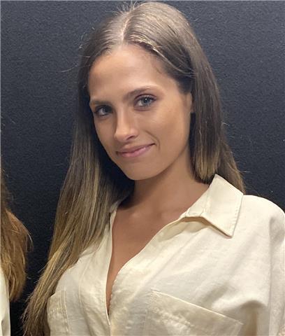 Laureanda offre lezioni e ripetizioni di matematica, italiano, storia dell’arte contemporanea, chimica, fisica