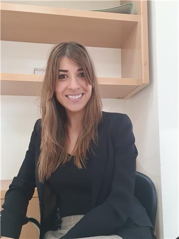 Español con Laura - groups/1to1 - Native Spanish qualified teacher - 10+ years teaching experience - Edexcel examiner - All levels