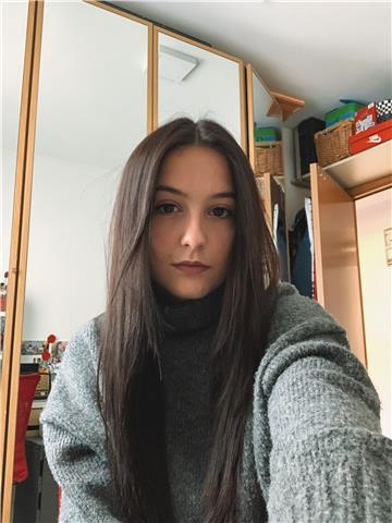 Professora para alumnos de educación infantil y primaria. clases de inglés, català, castellano y otras materias