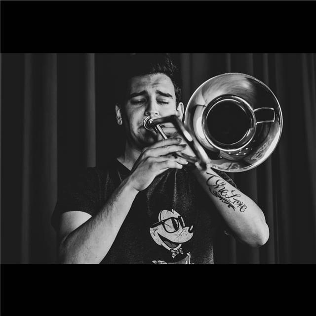 Estudiante en el conservatorio superior de música de málaga especializado en trombón. con conocimientos de lenguaje músical e historia de la música