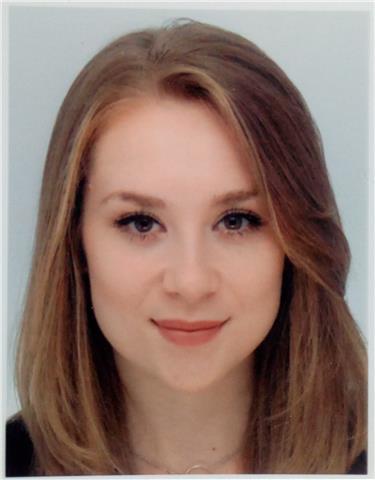 Correctora y traductora de documentos en francés