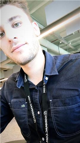 Contador y licenciado en administración de empresas con experiencia en clases particulares de primaria y secundaria, auxiliar de profesor en practicas de universidad, ofrece ayuda para las materias de matematicas, estadistica, finanzas y materias afines, 