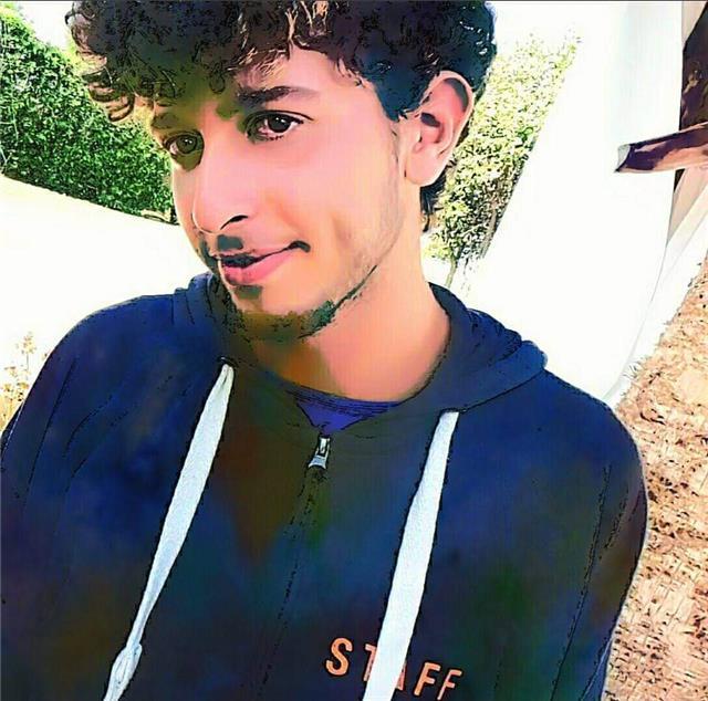 Sono uno studente all'università di fisica di Bari. Ho conseguito il diploma scientifico nel 2017 e da allora impartisco ripetizioni di matematica, fisica ed in generale di ogni materia ad indirizzo scientifico
