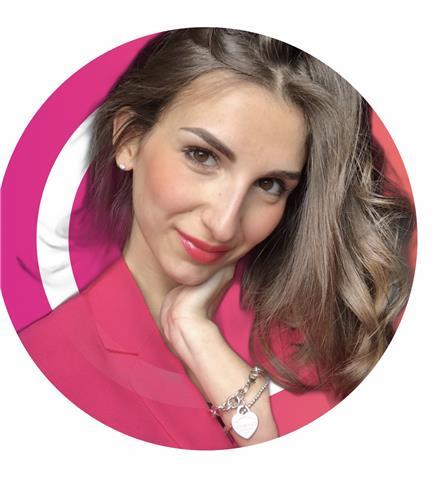 Studentessa di mediazione linguistica spagnolo e inglese, giovane e dinamica