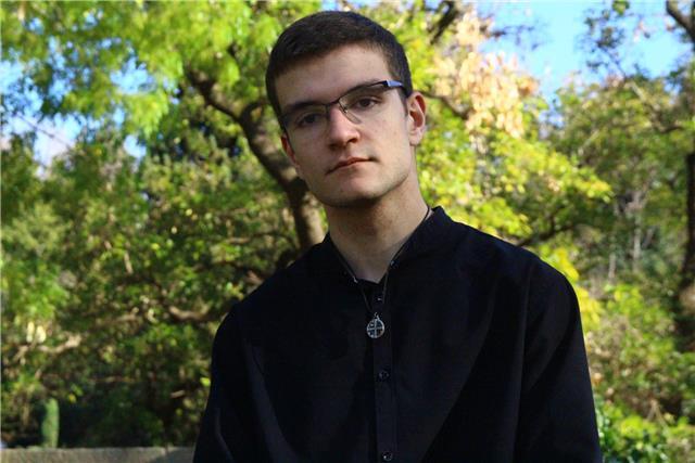 Doy clases de historia y lengua (catalana y castellana) para todos los niveles de educación obligatoria y bachillerato. especial atención a la sele